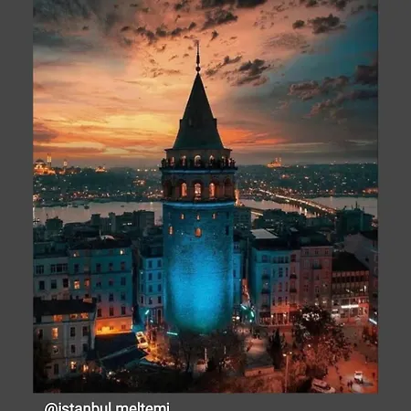 Vandrerhjem Taksim History Wooden *