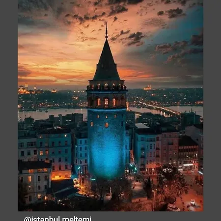 Hostel Taksim History Wooden *