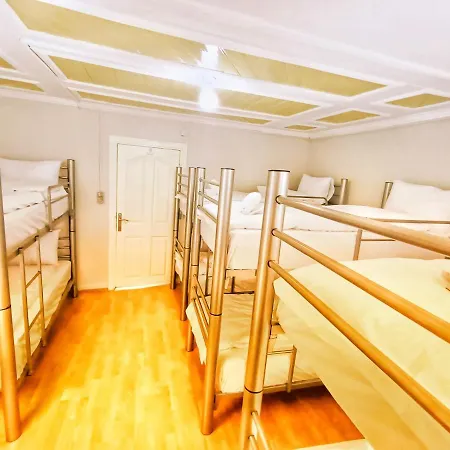 Taksim History Wooden Hostel *