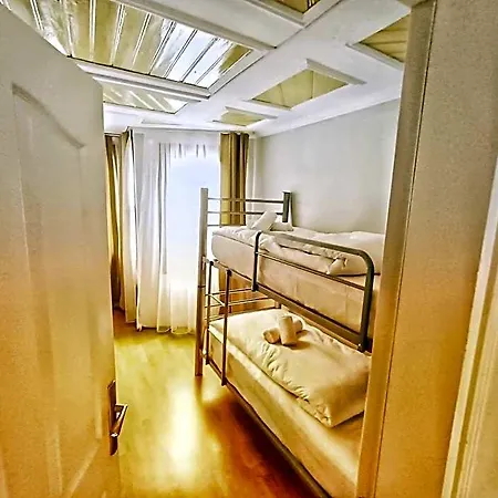 Taksim History Wooden Hostel *