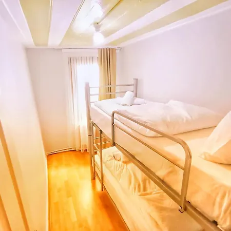 Taksim History Wooden Albergue *